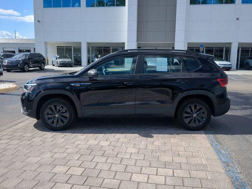 Deep Black Pearl 2023 Volkswagen Taos 1.5T S