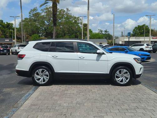2023 Volkswagen Atlas 3.6L SE w/Technology