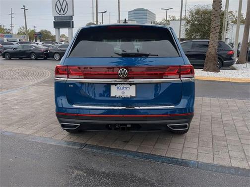 2025 Volkswagen Atlas 2.0T SE w/Technology
