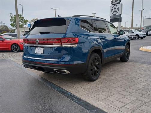 2025 Volkswagen Atlas 2.0T SE w/Technology