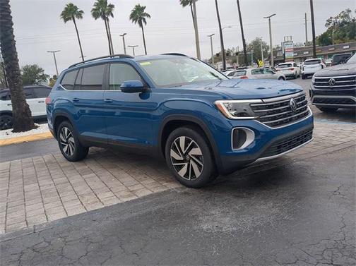 2025 Volkswagen Atlas 2.0T SE w/Technology
