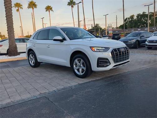 2023 Audi Q5 40 Premium
