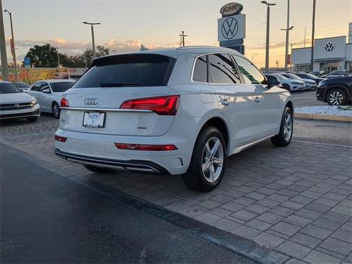 2023 Audi Q5 40 Premium