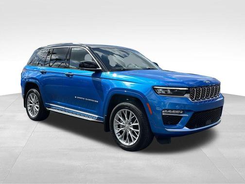 Hydro Blue Pearlcoat 2023 Jeep Grand Cherokee Summit
