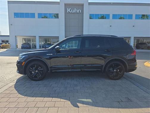2024 Volkswagen Tiguan 2.0T SE R-Line Black