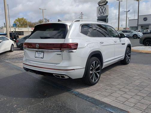 opal white pearl 2026 Volkswagen Atlas 2.0T SEL Premium R-Line 4MOTION