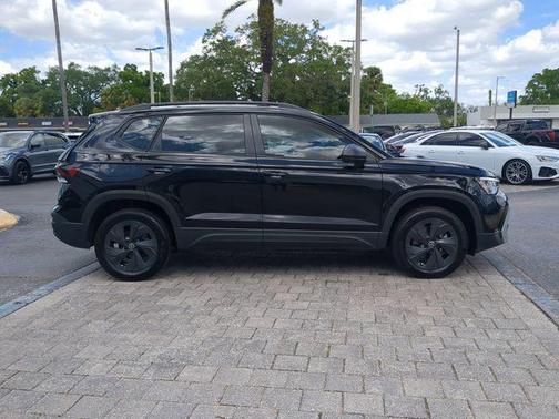 2025 Volkswagen Taos 1.5T S