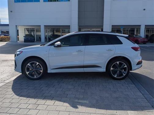 2023 Audi Q4 e-tron Premium Plus 50 quattro