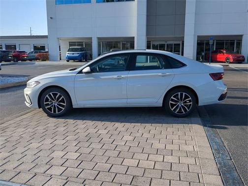 2025 Volkswagen Jetta 1.5T SE
