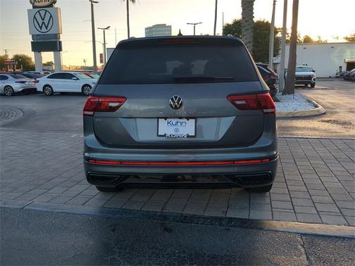 2024 Volkswagen Tiguan 2.0T SE R-Line Black