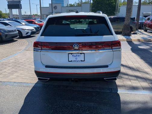 opal white pearl 2026 Volkswagen Atlas 2.0T SE w/Technology