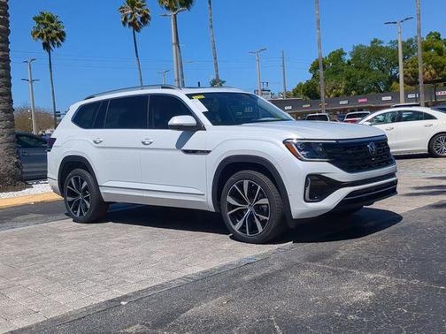 2026 Volkswagen Atlas 2.0T SEL Premium R-Line 4MOTION