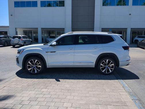 2026 Volkswagen Atlas 2.0T SEL Premium R-Line 4MOTION