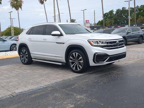 Opal White Pearl 2023 Volkswagen Atlas Cross Sport 3.6L V6 SEL Premium R-Line