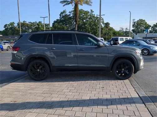2025 Volkswagen Atlas 2.0T SE w/Technology