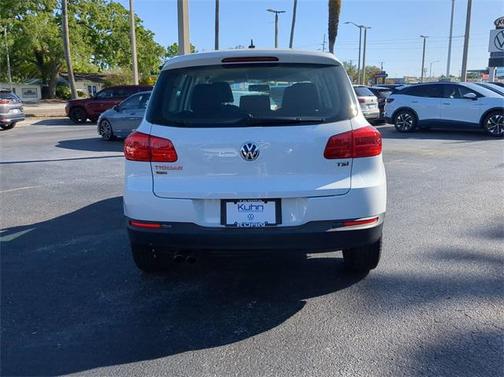 2017 Volkswagen Tiguan Limited 2.0T