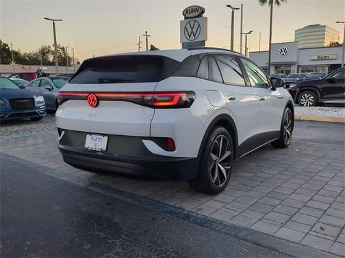 2023 Volkswagen ID.4 Pro