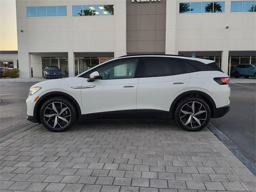 2023 Volkswagen ID.4 Pro