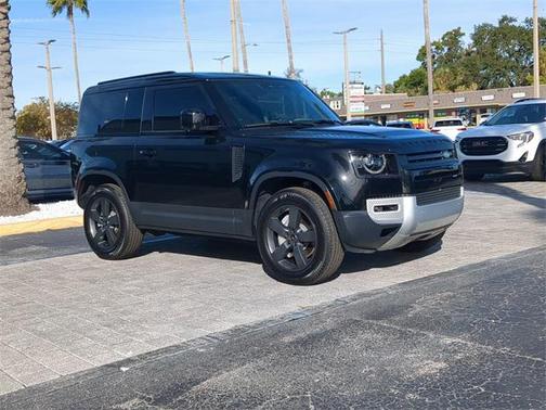 2023 Land Rover Defender 90 SE