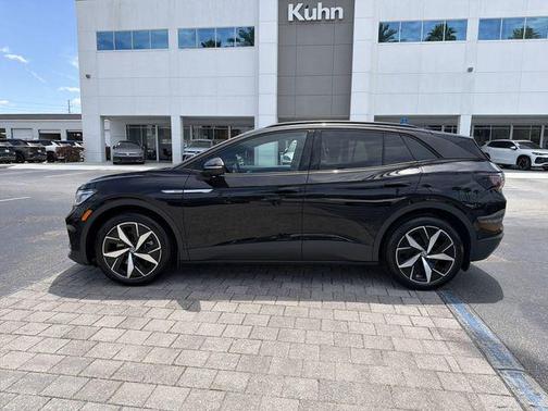 Deep Black Pearl 2023 Volkswagen ID.4 Pro S