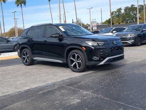 2026 Volkswagen Tiguan 2.0T SE