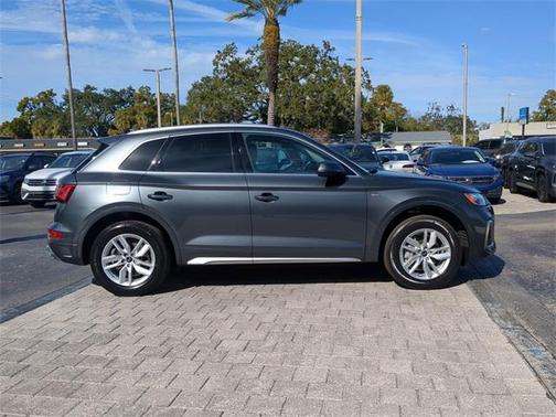 2023 Audi Q5 45 S line Premium