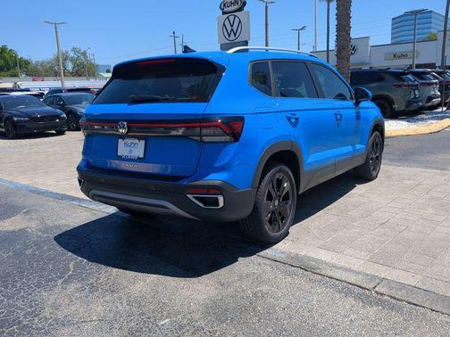 Cornflower Blue 2026 Volkswagen Taos SE