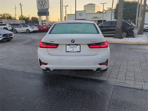 2020 BMW 330 i xDrive