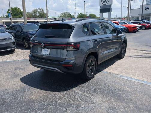 Platinum Gray Metallic 2025 Volkswagen Taos 1.5T S