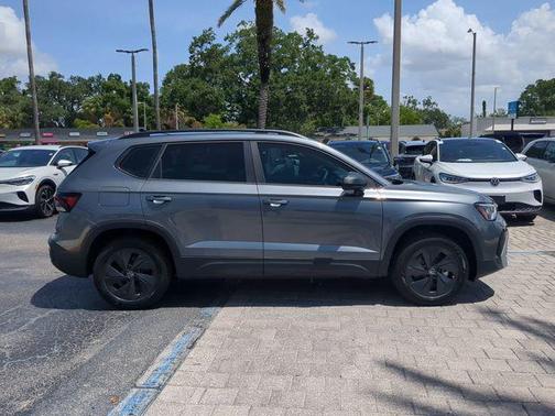 Platinum Gray Metallic 2025 Volkswagen Taos 1.5T S