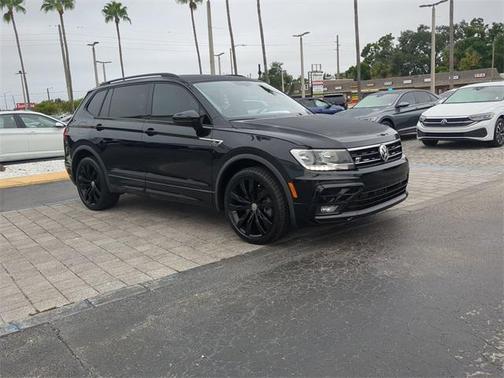 2020 Volkswagen Tiguan 2.0T SE R-Line Black