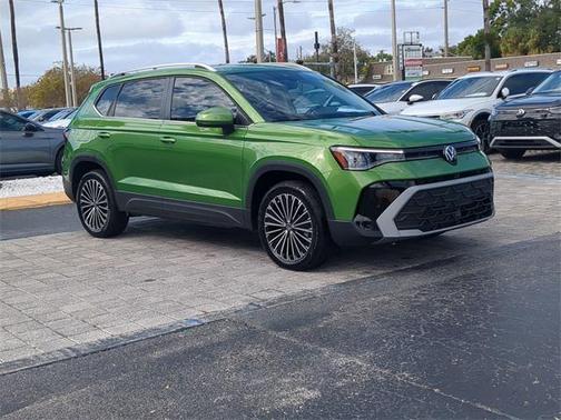 2025 Volkswagen Taos 1.5T SE