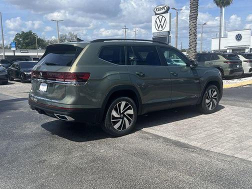 avocado green pearl 2026 Volkswagen Atlas 2.0T SE w/Technology