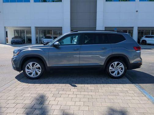 Pure White 2023 Volkswagen Atlas 3.6L SE w/Technology