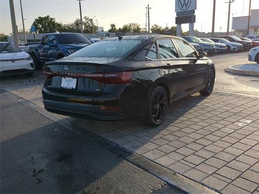 2025 Volkswagen Jetta 1.5T SE