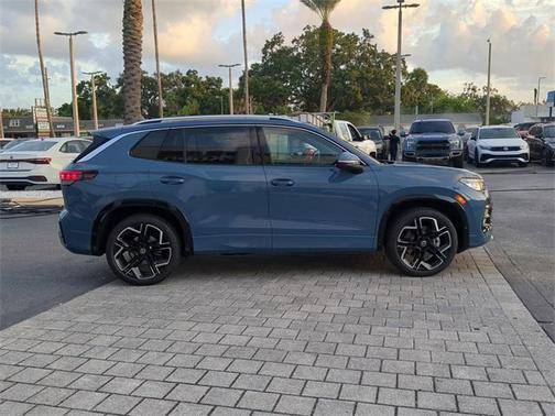 2025 Volkswagen Tiguan 2.0T SEL R-Line 4MOTION