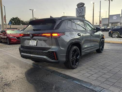 2025 Volkswagen Tiguan 2.0T SE R-Line Black
