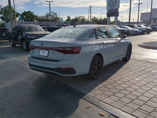 2025 Volkswagen Jetta 1.5T SE