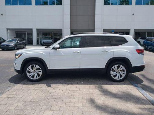 Pure White 2023 Volkswagen Atlas 3.6L SE w/Technology
