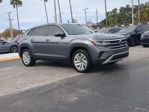 2022 Volkswagen Atlas Cross Sport 3.6L V6 SE w/Technology