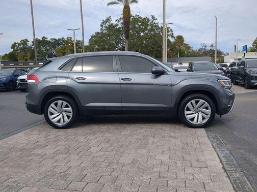 2022 Volkswagen Atlas Cross Sport 3.6L V6 SE w/Technology