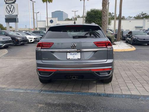 2022 Volkswagen Atlas Cross Sport 3.6L V6 SE w/Technology