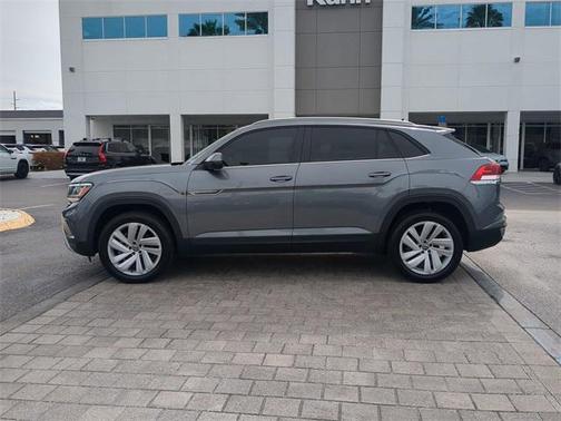 2022 Volkswagen Atlas Cross Sport 3.6L V6 SE w/Technology