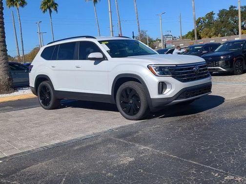 2026 Volkswagen Atlas 2.0T SE w/Technology 4MOTION