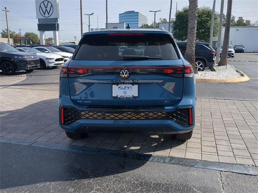 2026 Volkswagen Tiguan 2.0T SEL R-Line 4MOTION