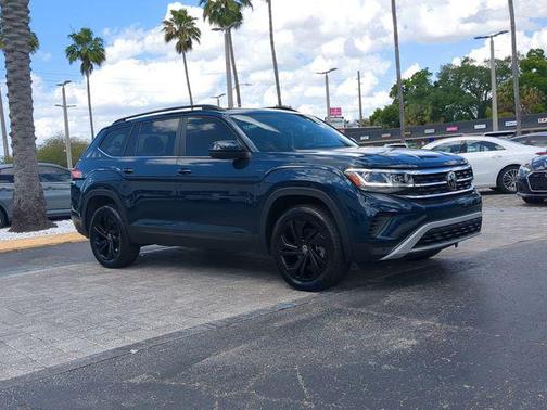 2023 Volkswagen Atlas 2.0T SE w/Technology