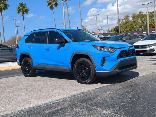 2019 Toyota RAV4 LE