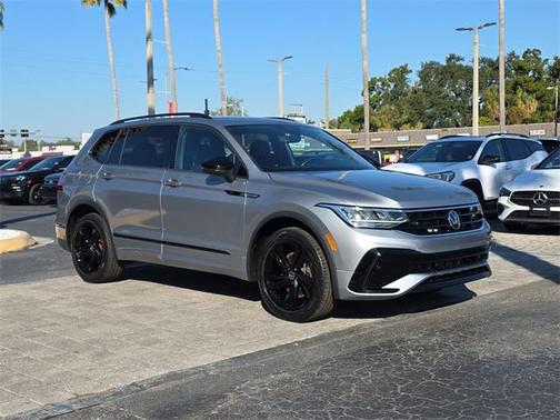 2023 Volkswagen Tiguan 2.0T SE R-Line Black