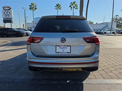 2023 Volkswagen Tiguan 2.0T SE R-Line Black