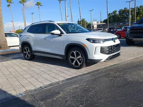 2025 Volkswagen Tiguan 2.0T SE